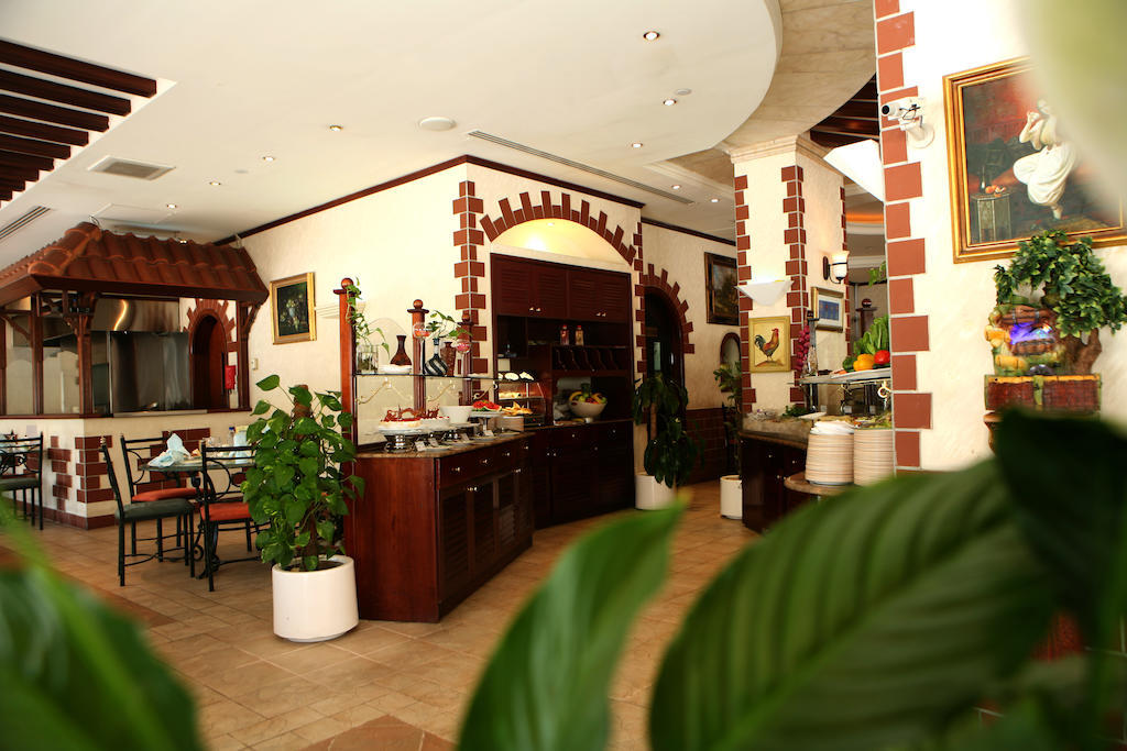 Khalidia Hotel Apartments Dubái Exterior foto